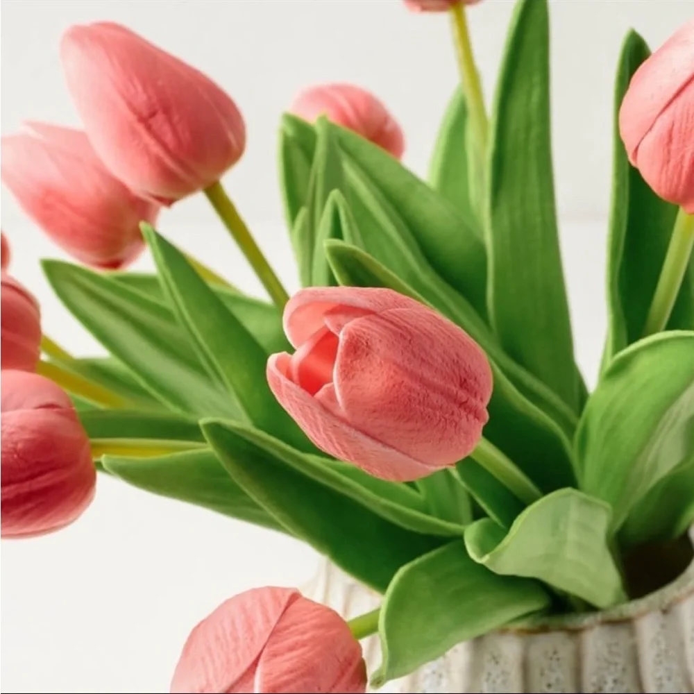 ✨🌷Faux Real Touch Tulip Bouquet Bundle of 12 Stems Coral - Magnolia